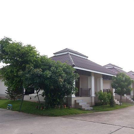 Samsiri Resort Korat Nakhon Ratchasima Exterior photo